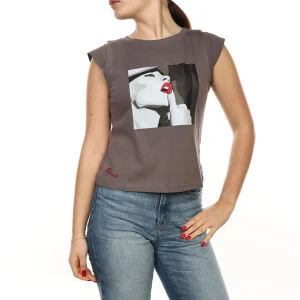 Crimson Whisper Tee